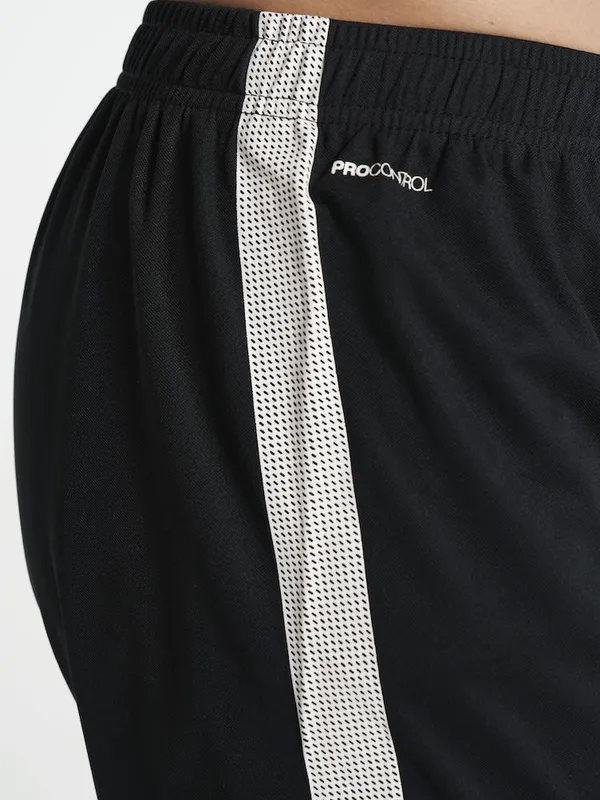 1906704-999000_Pro Control Shorts M_Closeup4.jpg